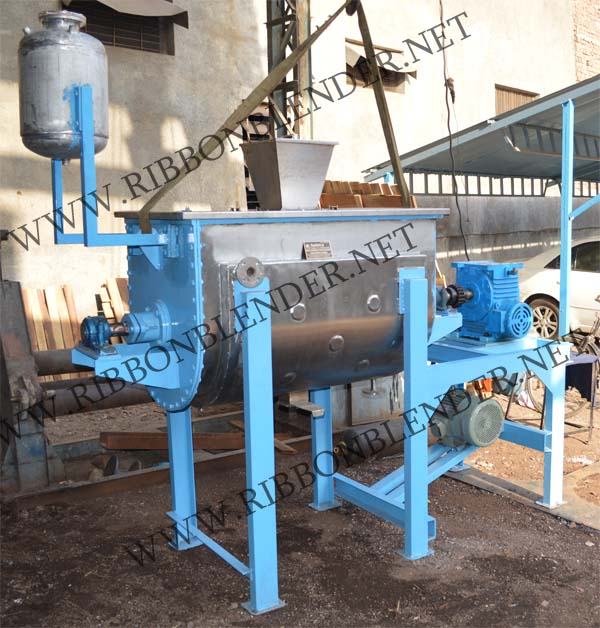 Ribbon Blender